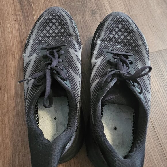 Hoke Clifton 9 Black running shoe - Picture 4 of 5